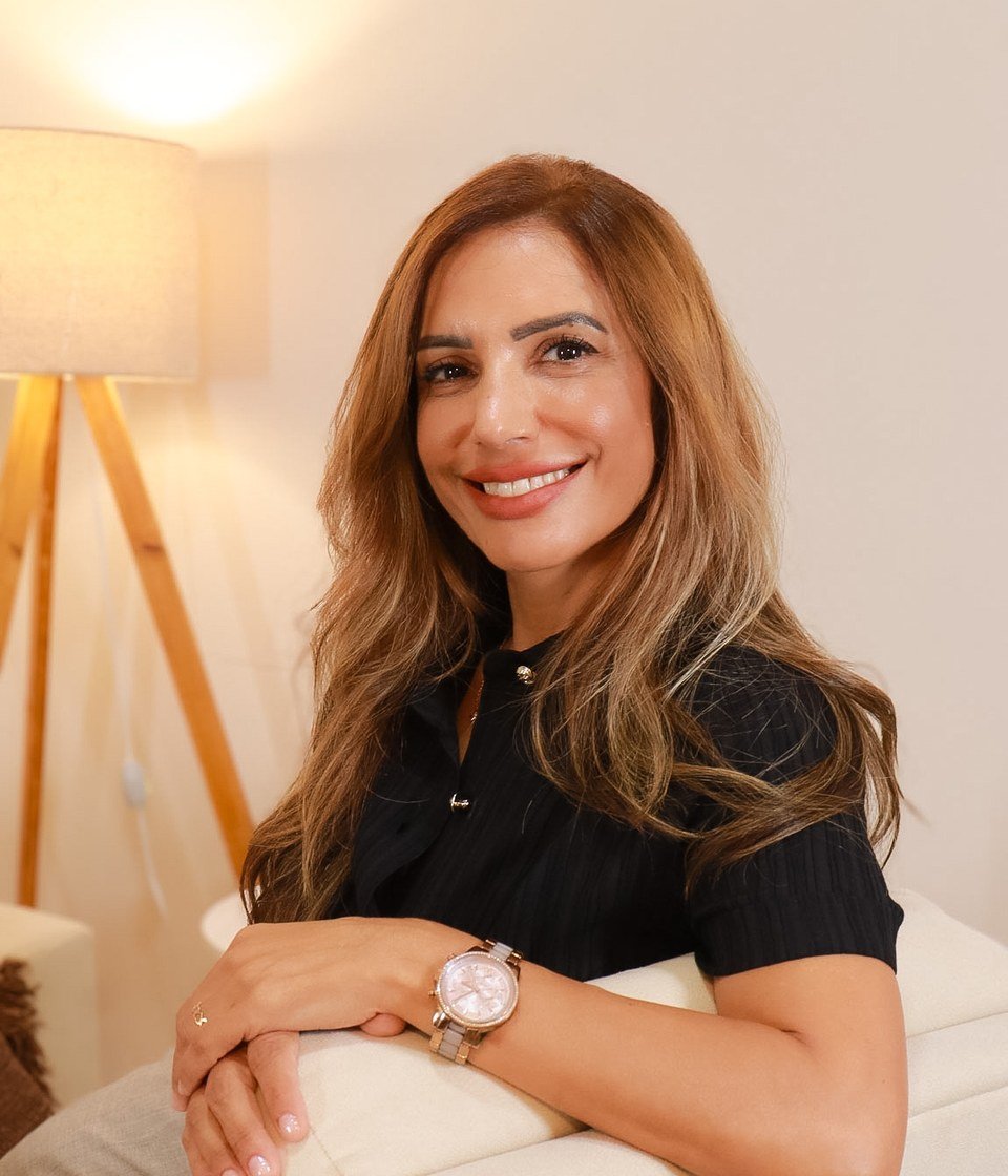 Foto profissional de Cristiane Spinnler, psicóloga em Fortaleza